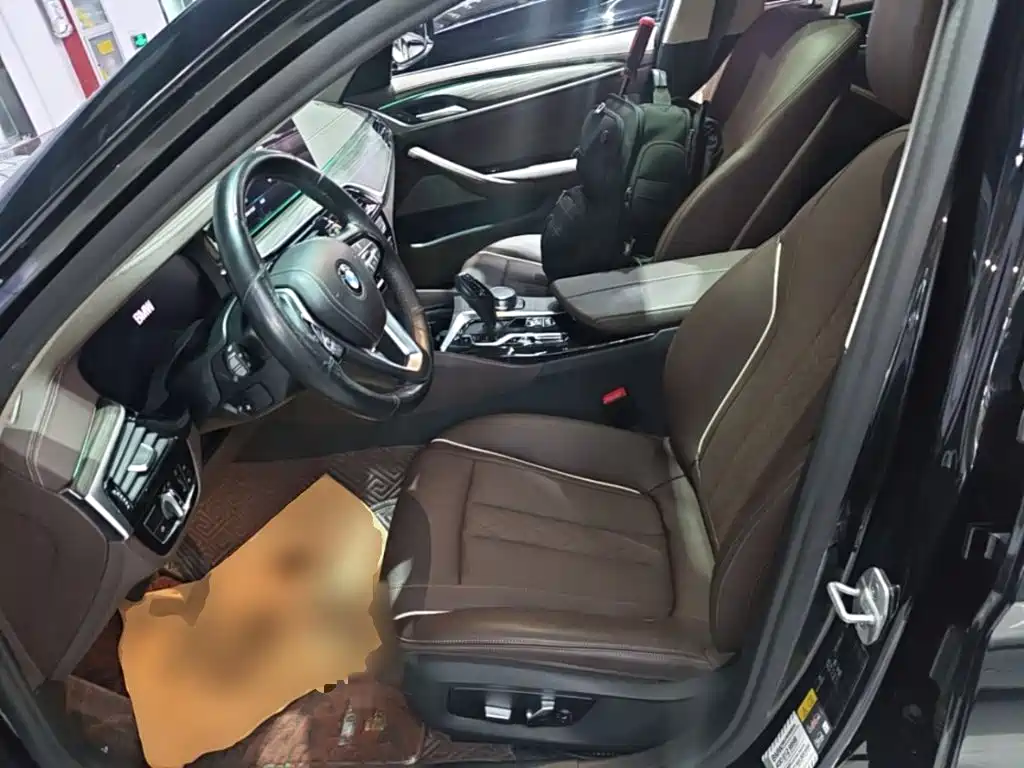 BMW 5 Series New Energy — фото 14