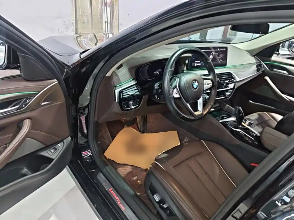 BMW 5 Series New Energy — фото 15