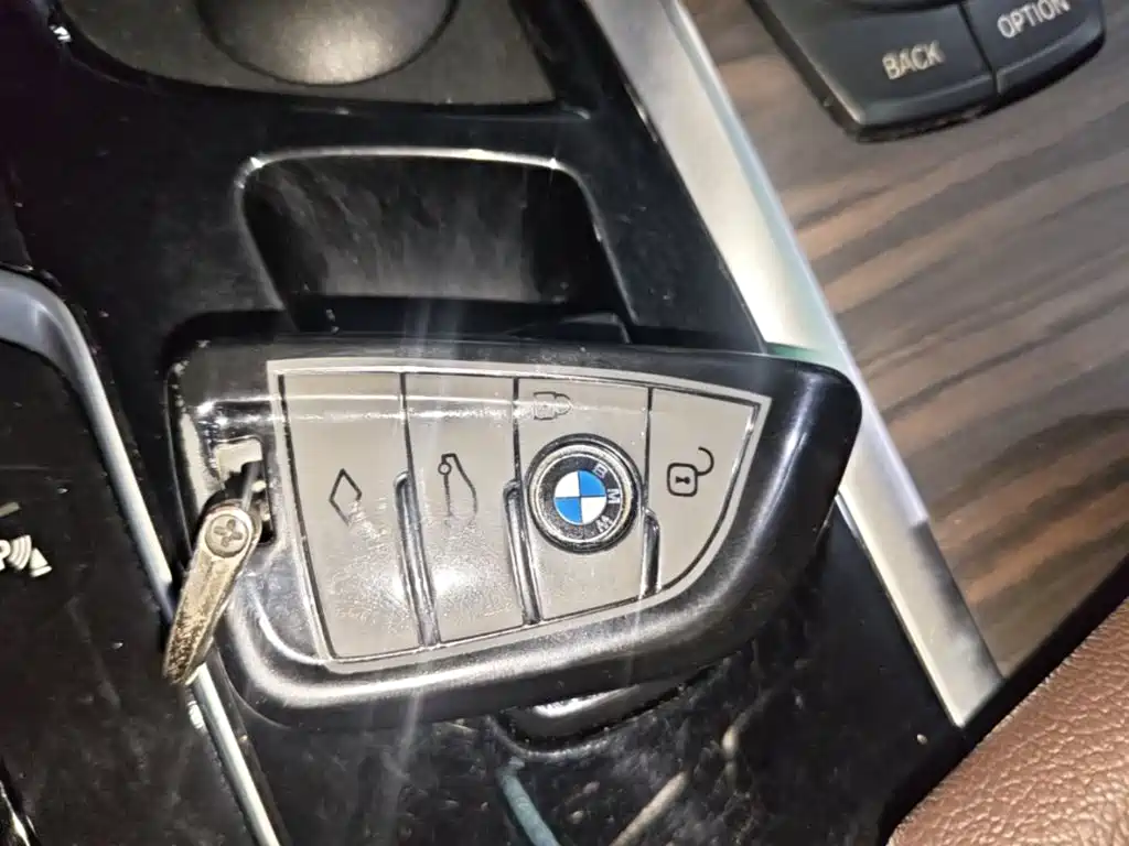 BMW 5 Series New Energy — фото 8