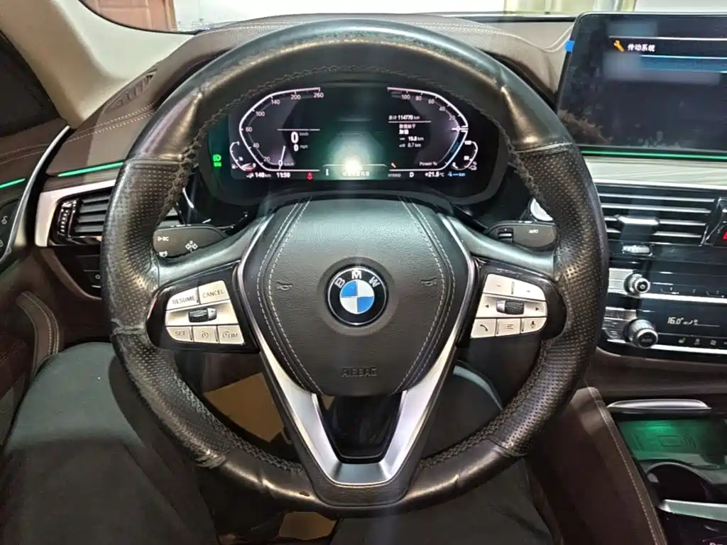 BMW 5 Series New Energy — фото 10