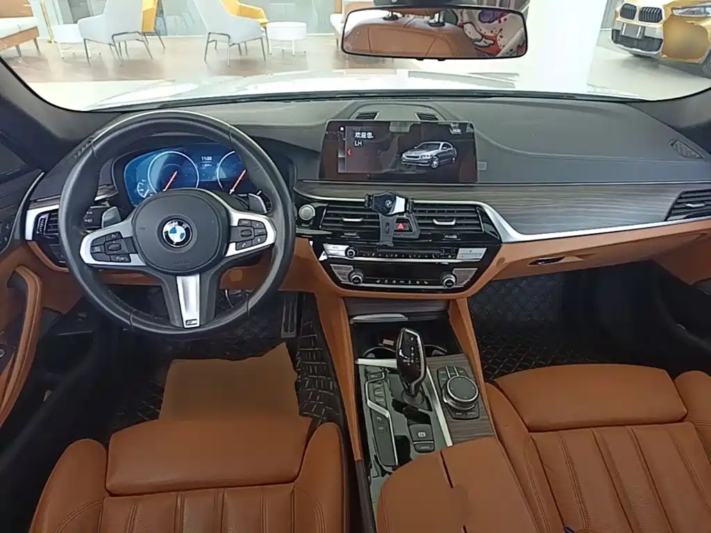 BMW 5 Series (Import) — фото 13