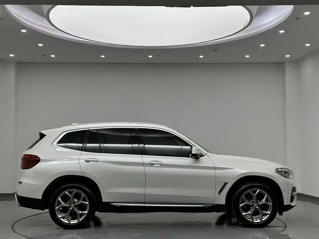 BMW X3 — фото 2