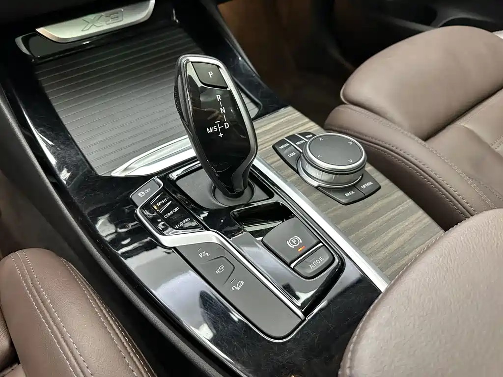BMW X3 — фото 17