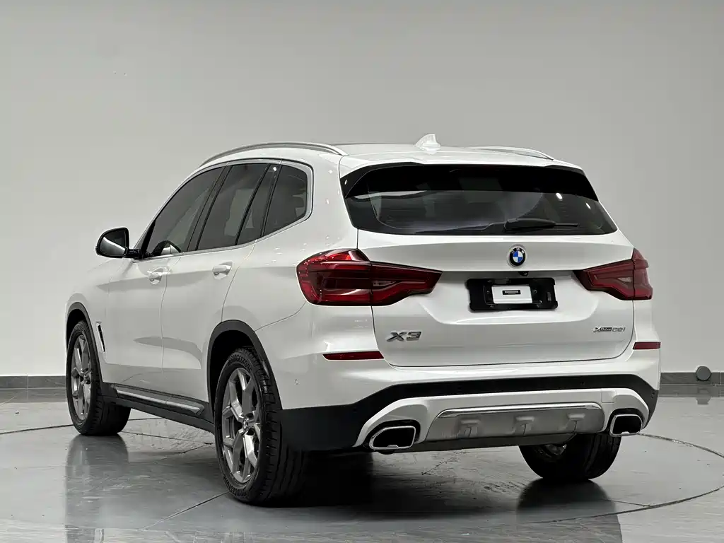 BMW X3 — фото 5