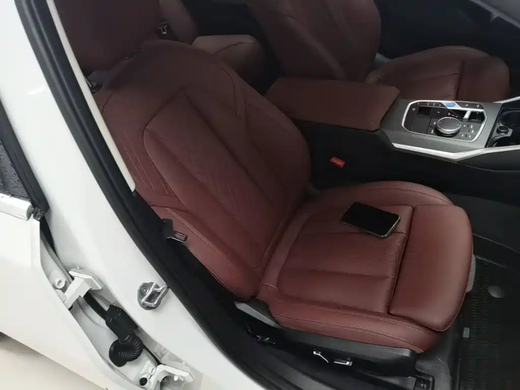BMW i3 — фото 24