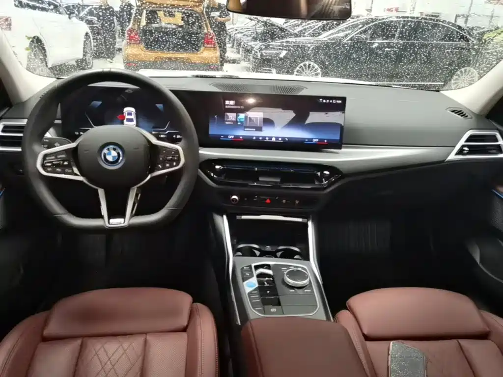 BMW i3 — фото 9