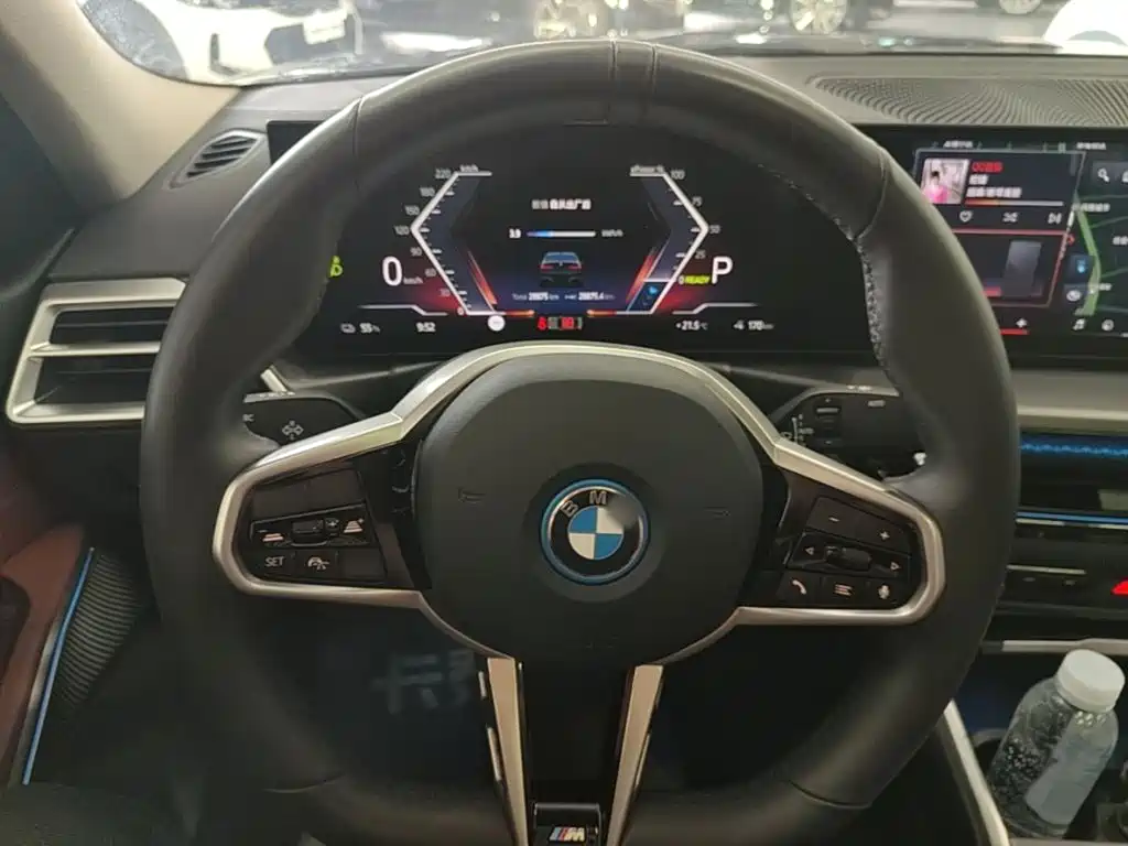 BMW i3 — фото 10