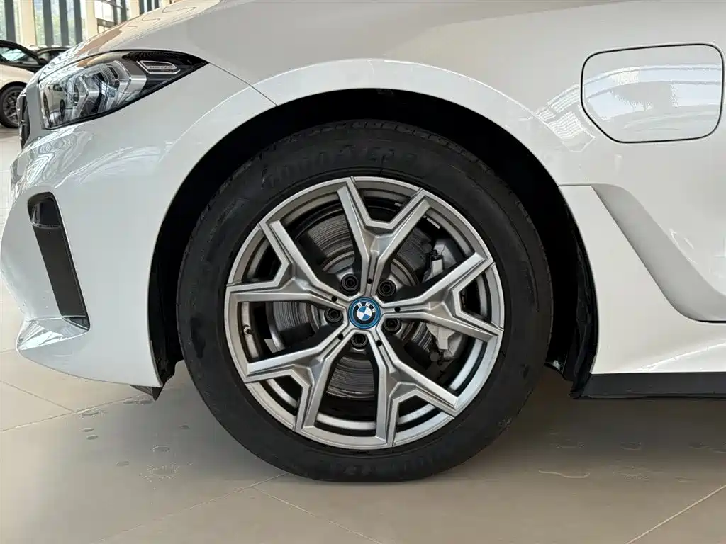 BMW i3 — фото 7