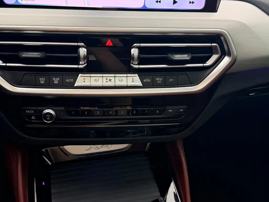 BMW X4 — фото 13