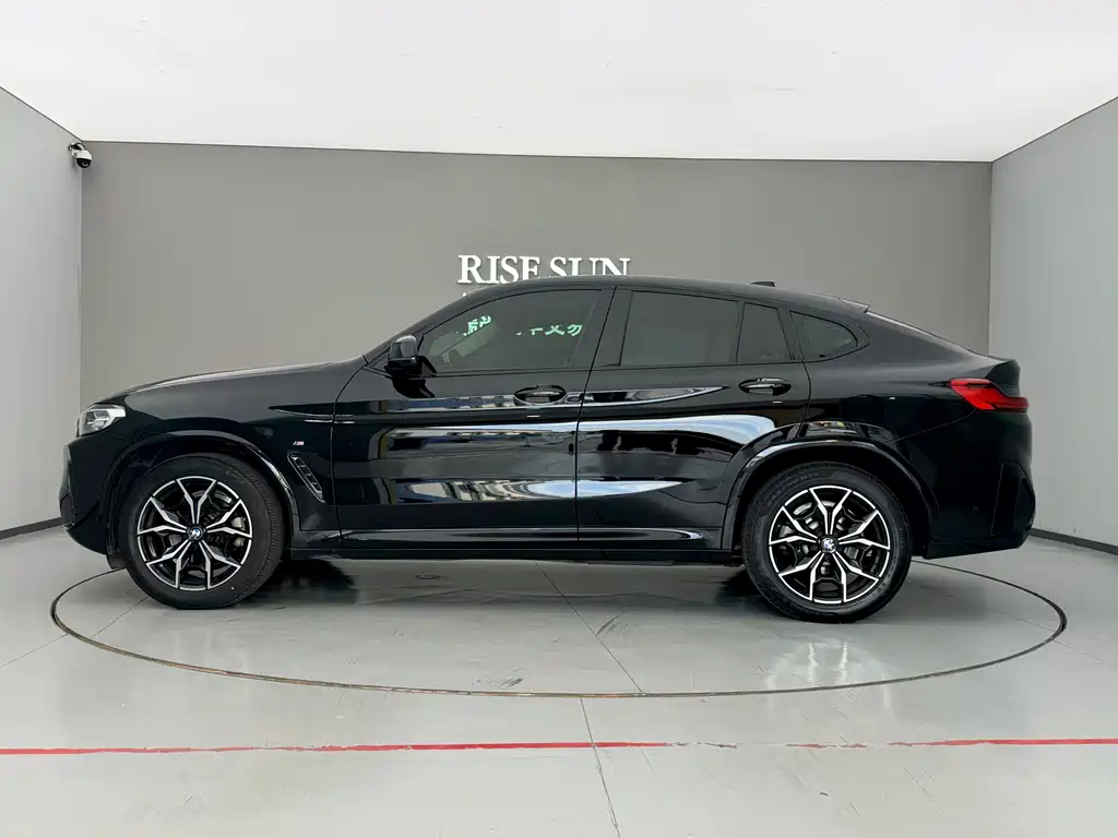 BMW X4 — фото 5