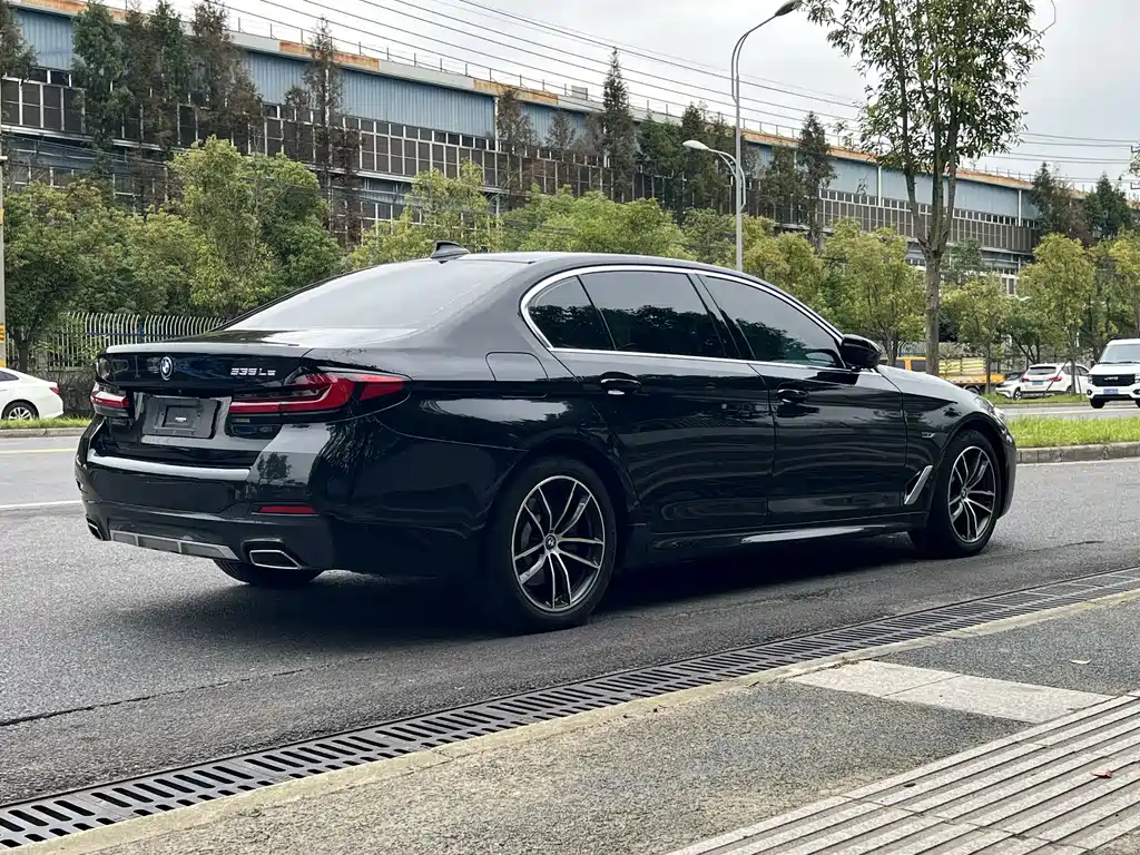 BMW 5 Series New Energy — фото 5