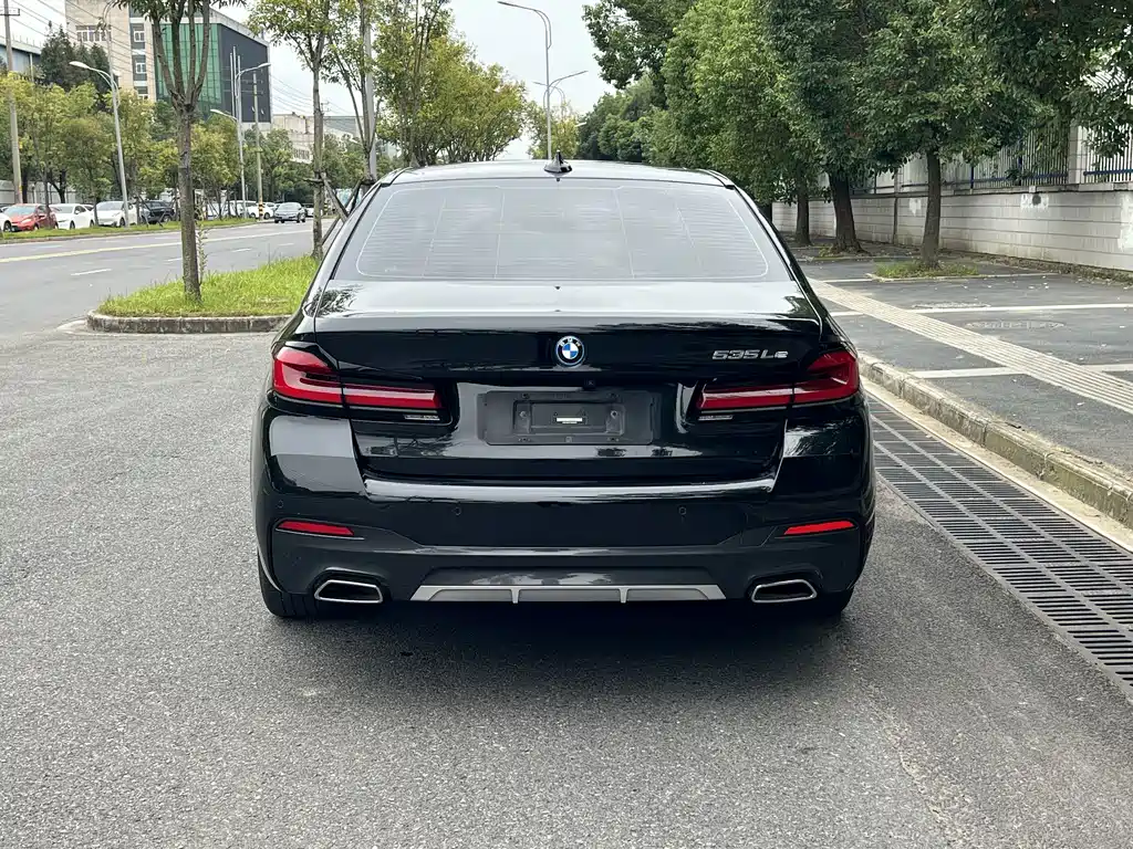 BMW 5 Series New Energy — фото 6