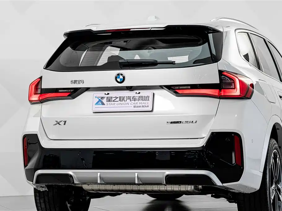 BMW X1 — фото 7