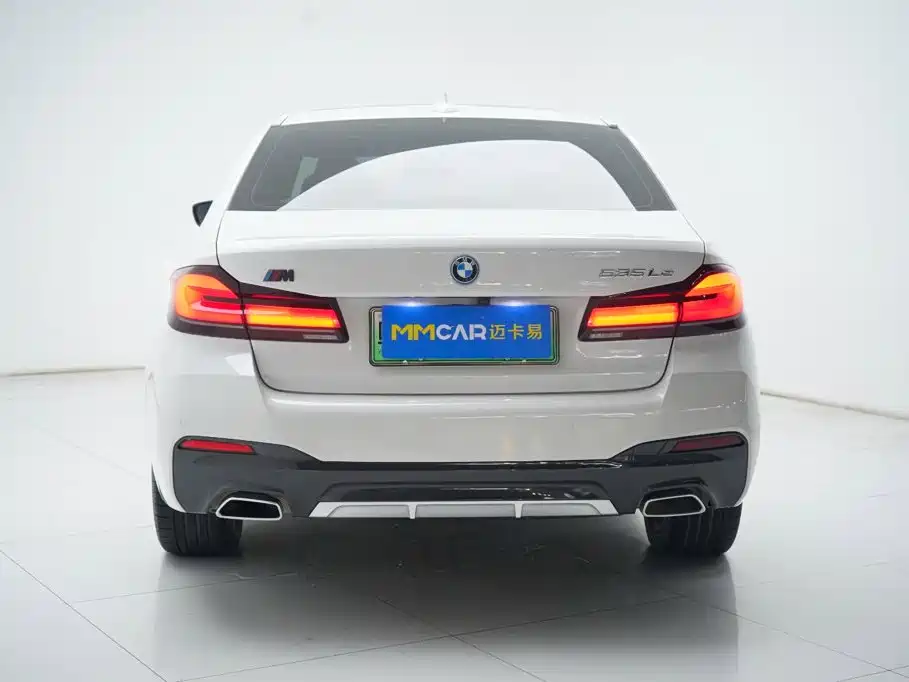 BMW 5 Series New Energy — фото 11