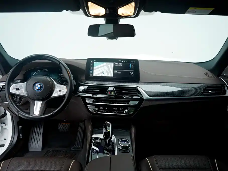 BMW 5 Series New Energy — фото 2