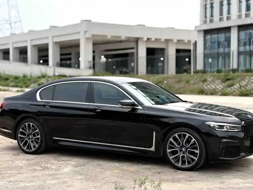 BMW 7 Series — фото 3