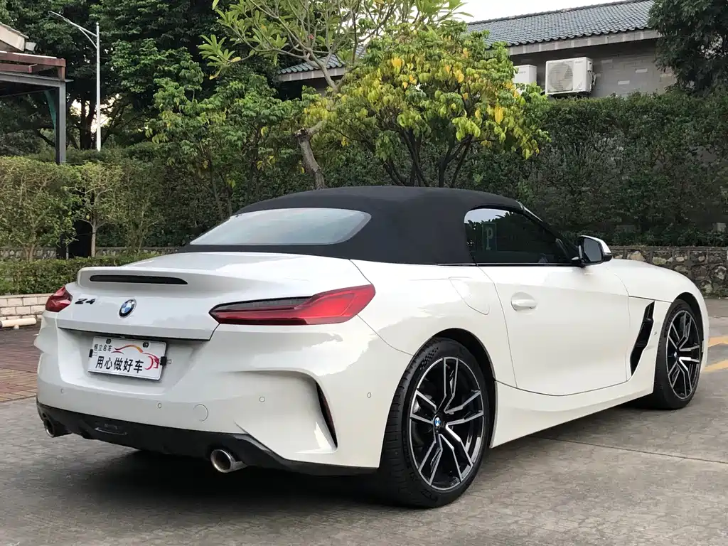BMW Z4 — фото 8