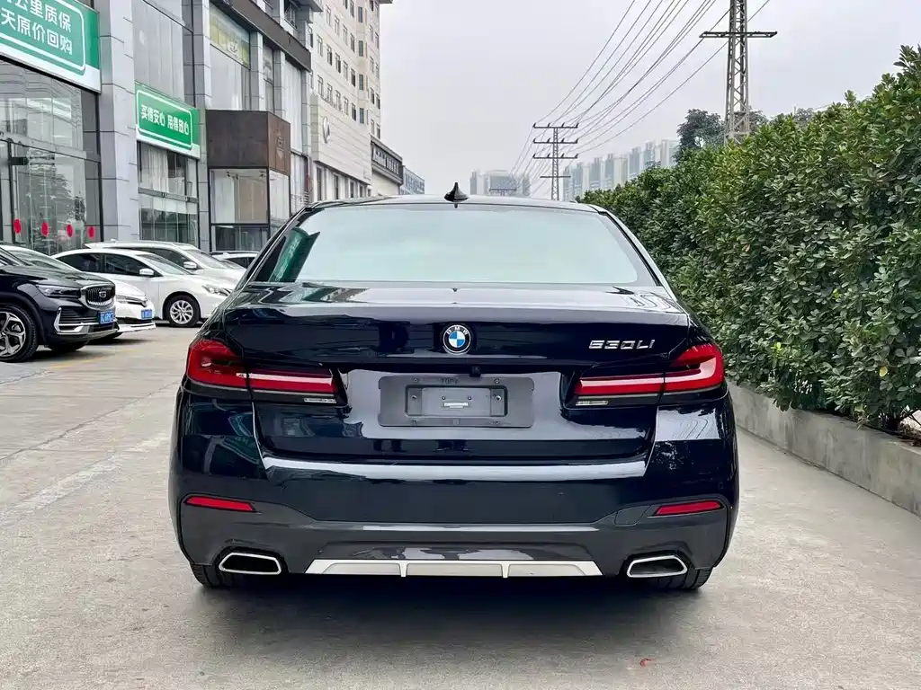 BMW 5 Series — фото 3