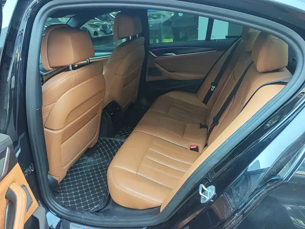 BMW 5 Series (Import) — фото 13