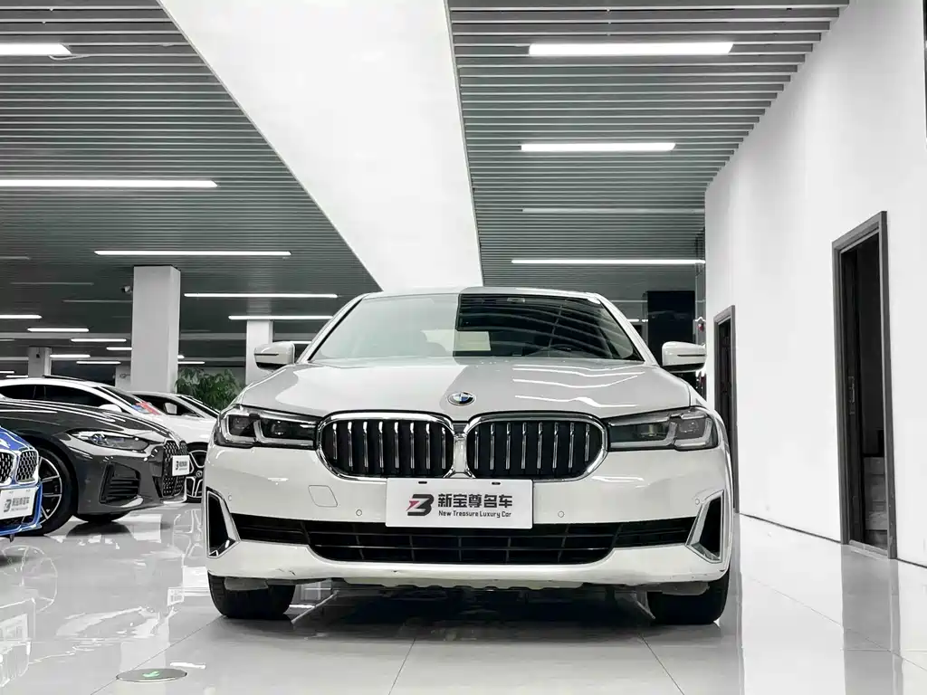 BMW 5 Series — фото 2
