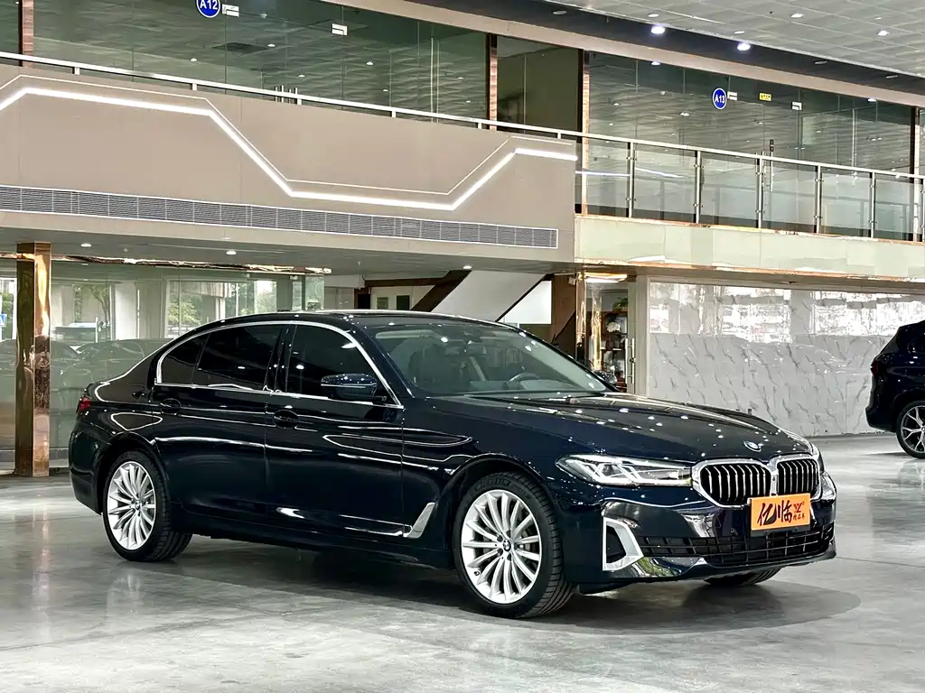 BMW 5 Series — фото 2