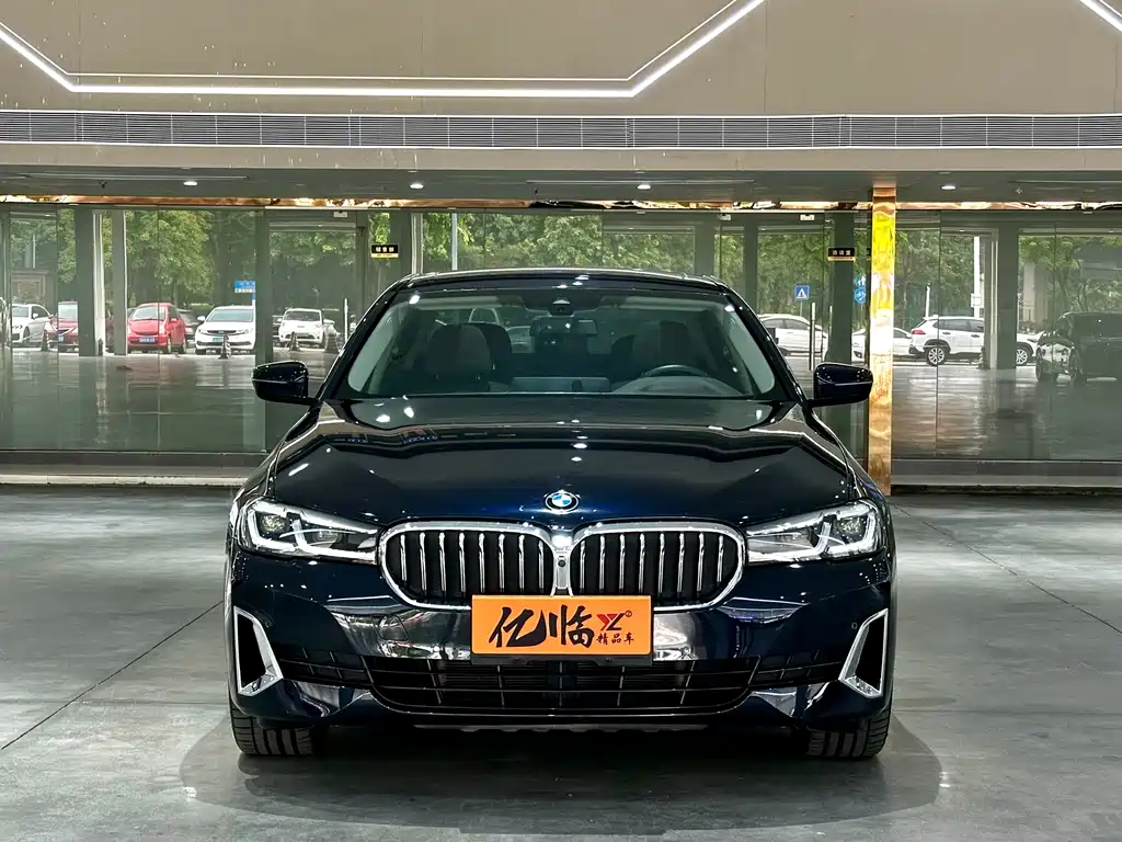 BMW 5 Series — фото 3