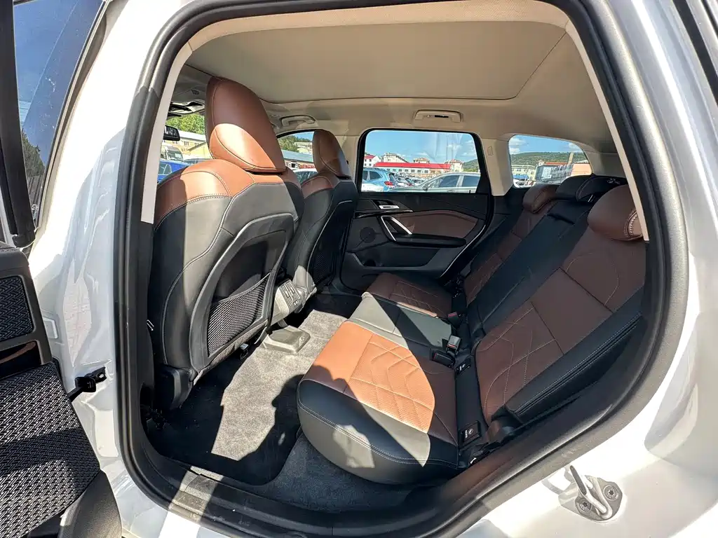 BMW X1 — фото 18