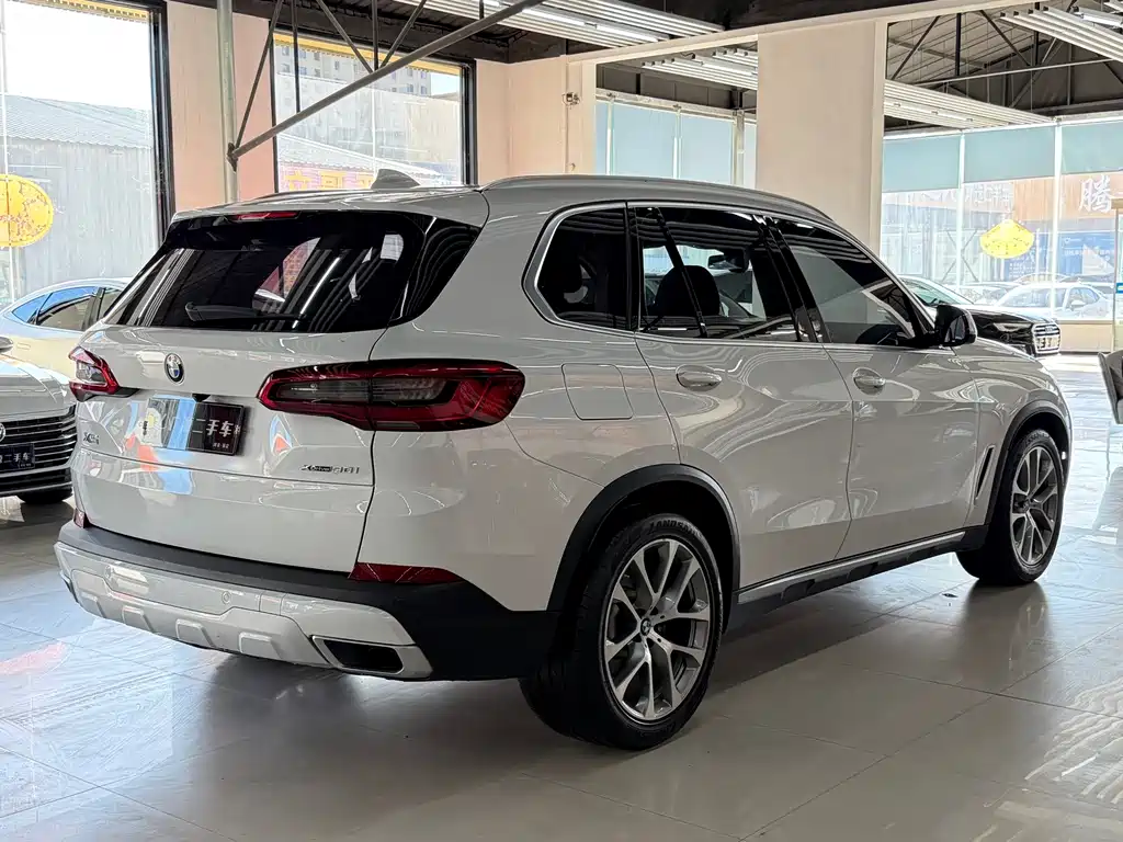 BMW X5 (Import) — фото 4