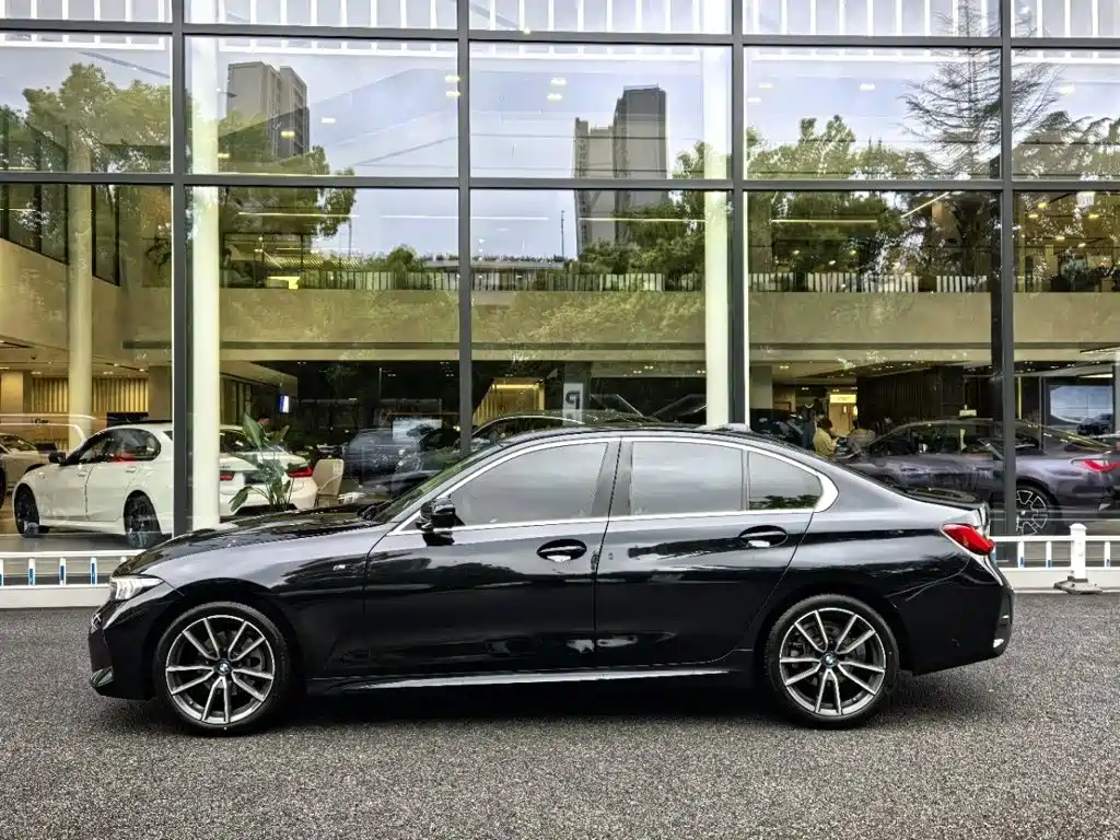 BMW 3 Series — фото 4