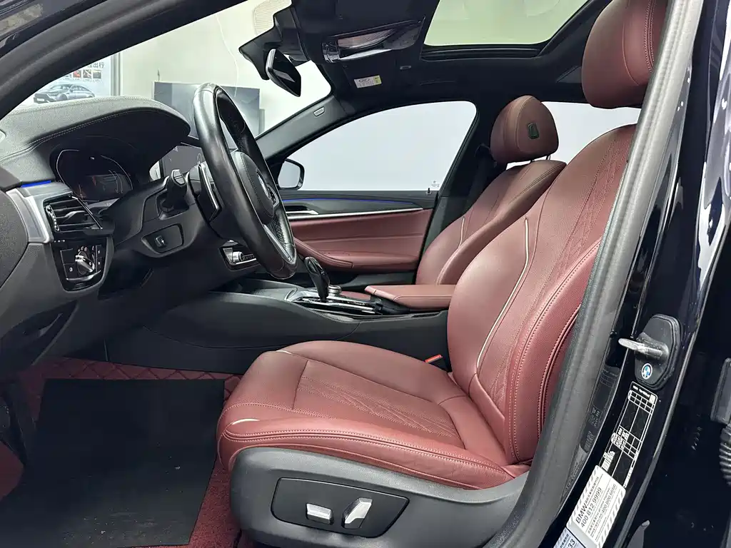 BMW 5 Series — фото 10