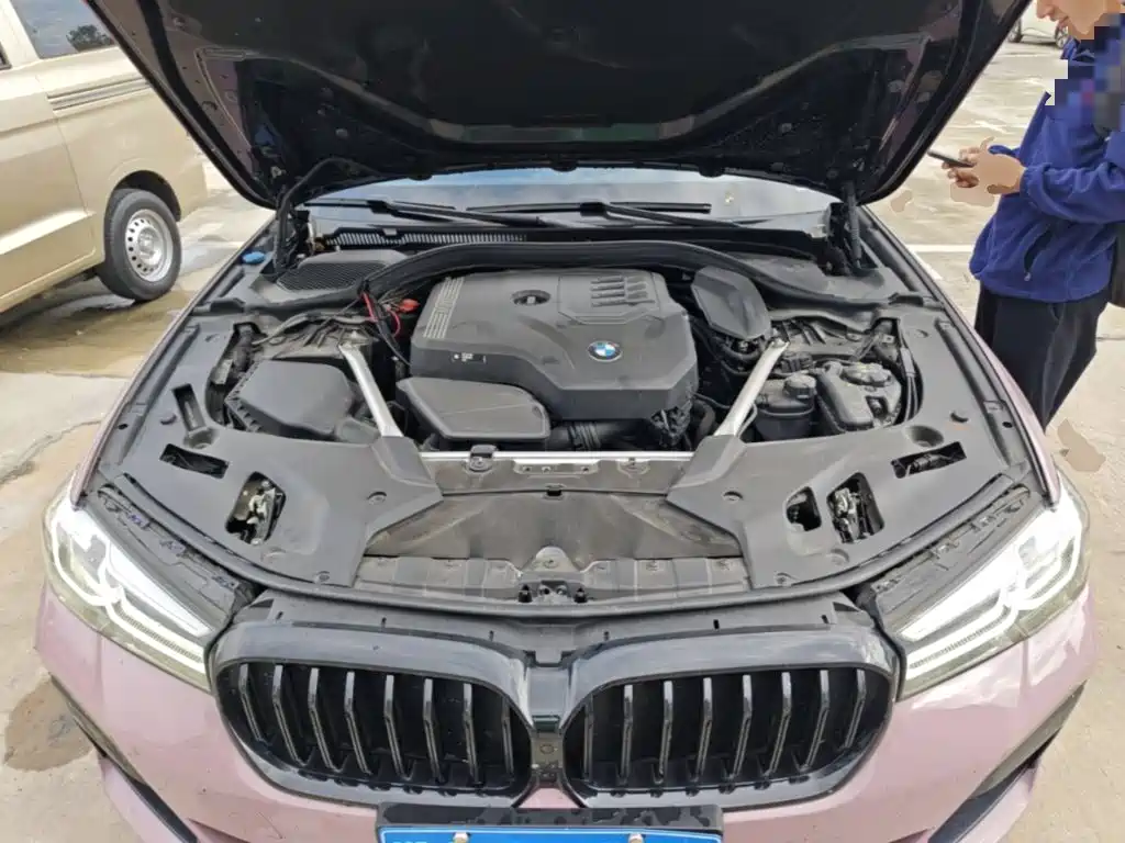 BMW 5 Series — фото 19
