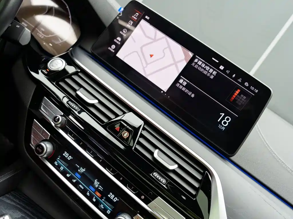 BMW 5 Series — фото 21