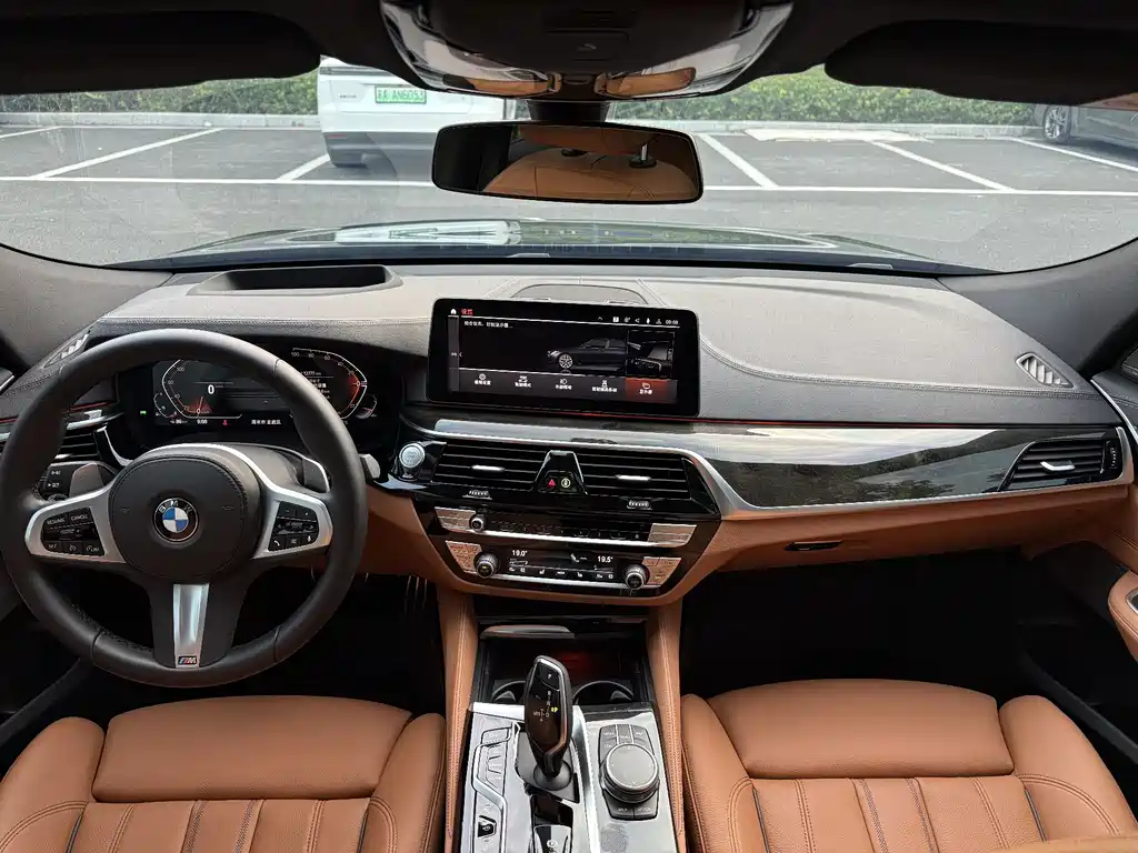 BMW 6 Series GT — фото 11