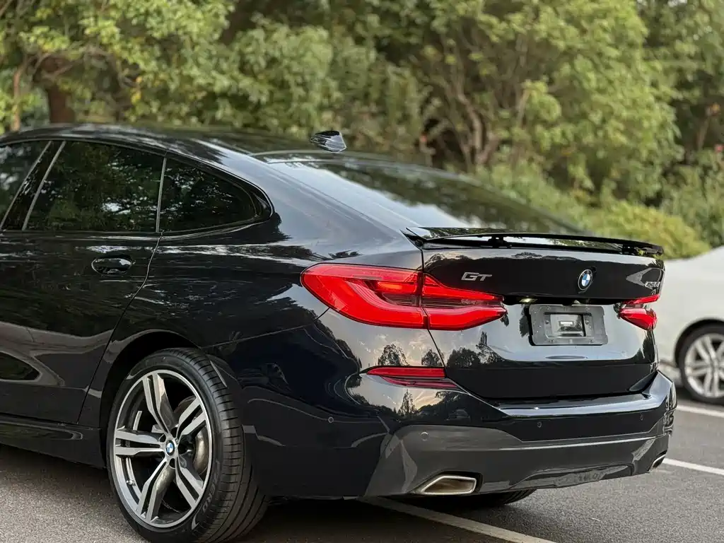 BMW 6 Series GT — фото 19