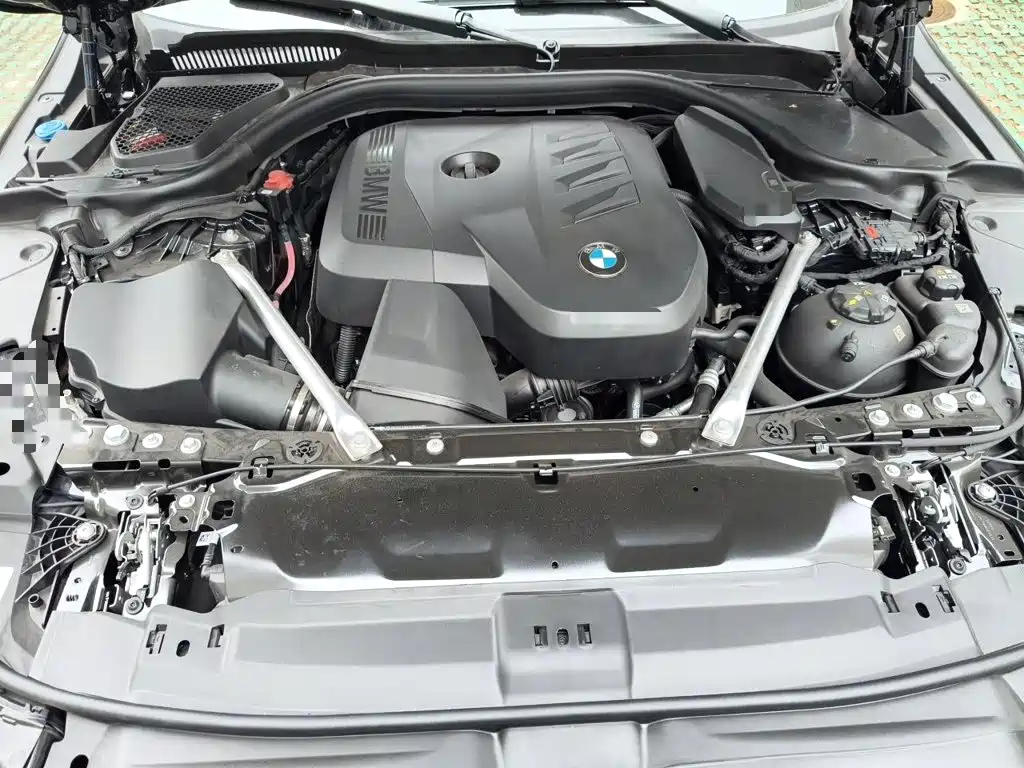 BMW 5 Series — фото 10