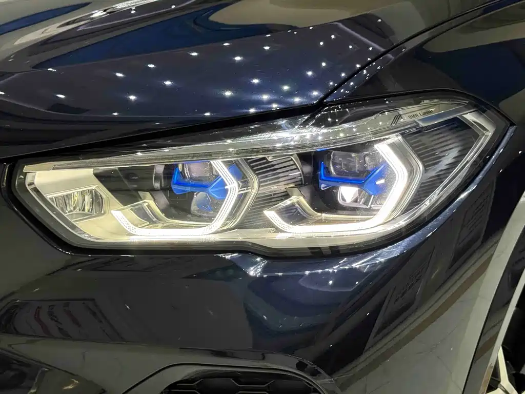 BMW X5 — фото 10