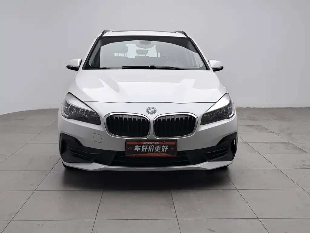 BMW 2 Series Active Tourer — фото 3