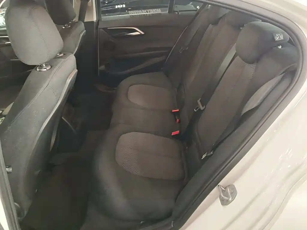 BMW 1 Series — фото 16
