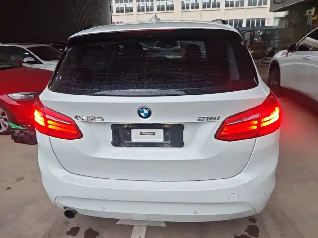 BMW 2 Series Active Tourer — фото 5