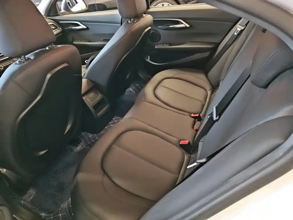 BMW 1 Series — фото 16