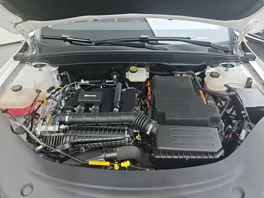 BYD Seal 05 DM-i — фото 19