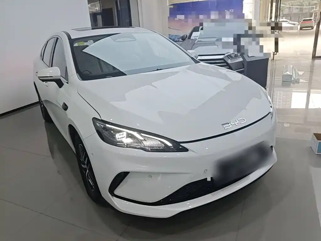 BYD Seal 05 DM-i — фото 3