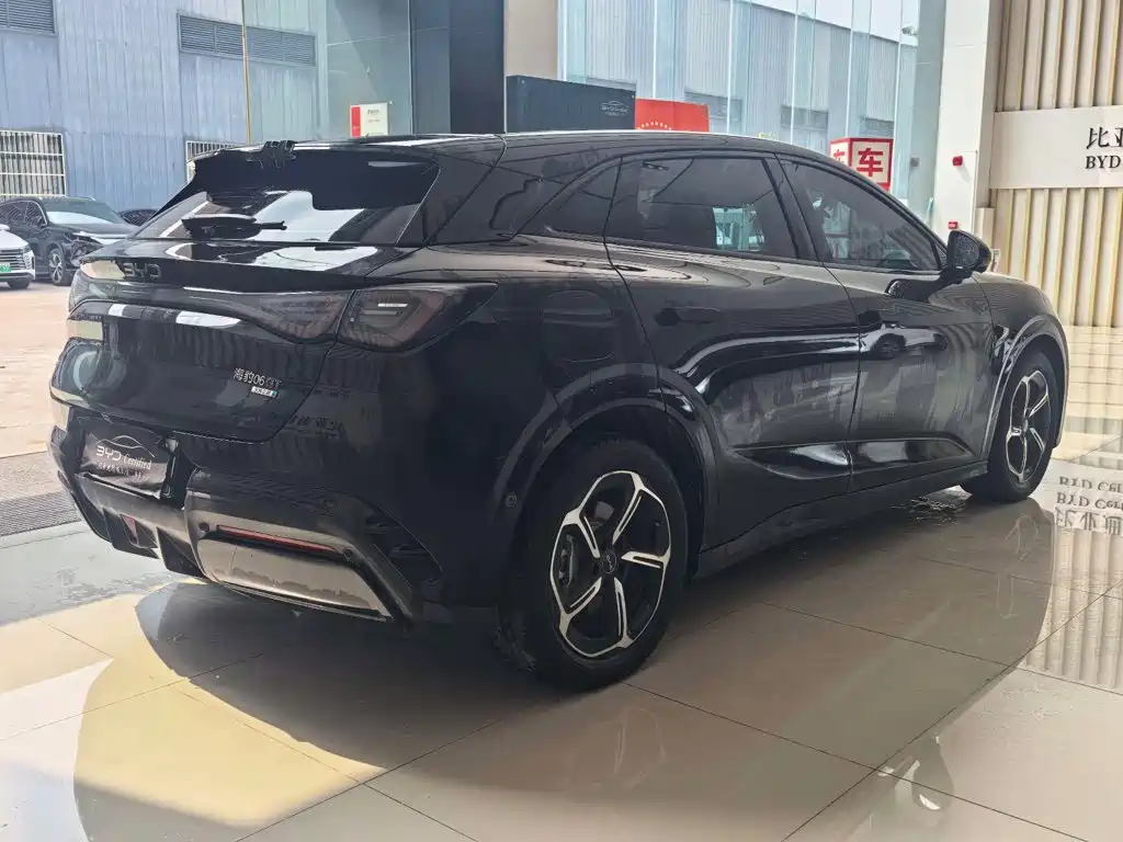 BYD Seal 06GT — фото 6