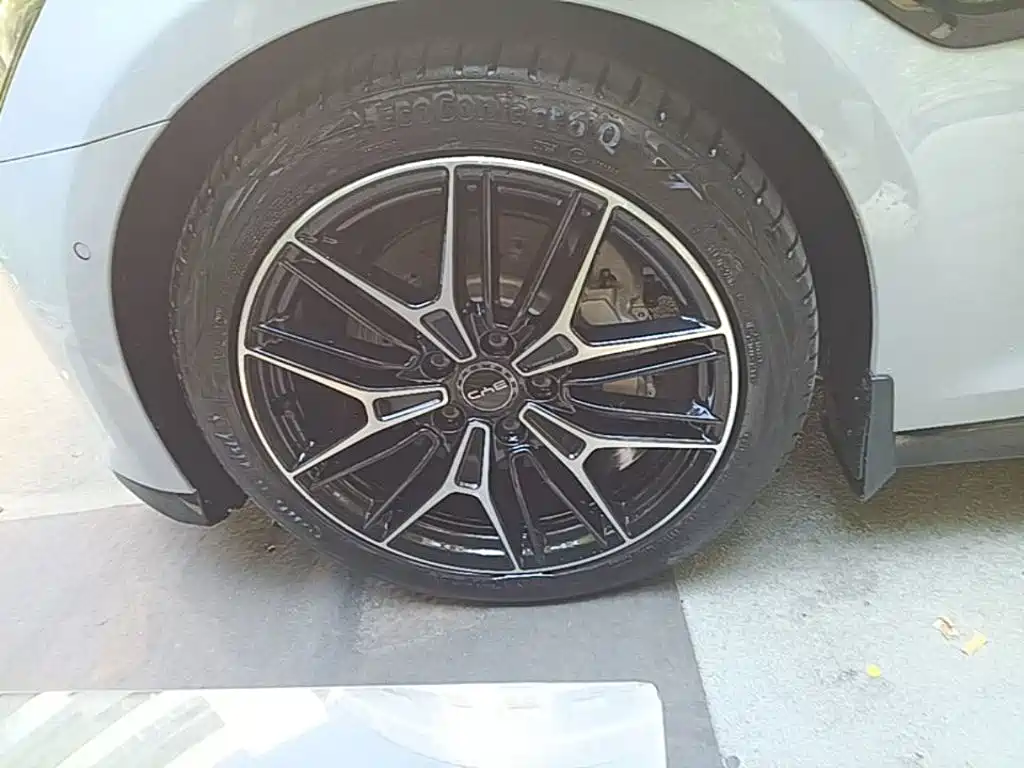 BYD Seal — фото 22