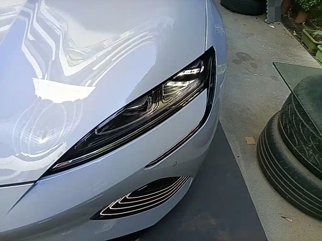BYD Seal — фото 23