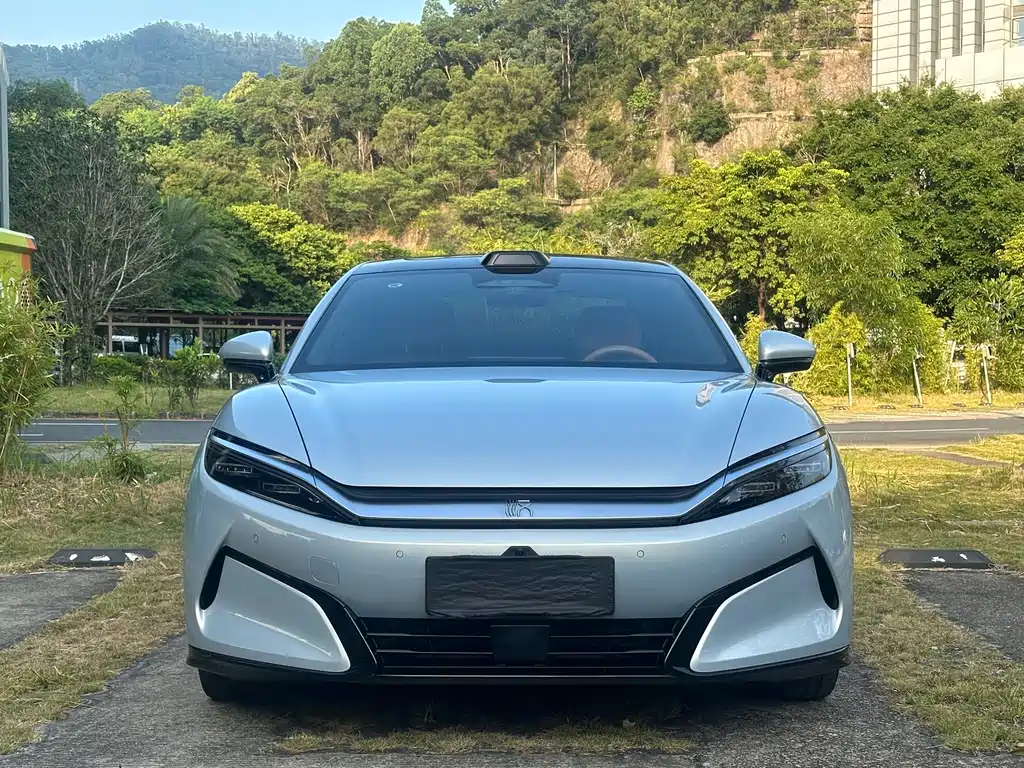 BYD Han L — фото 2