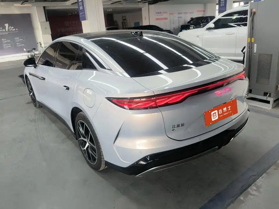 BYD Han L — фото 3