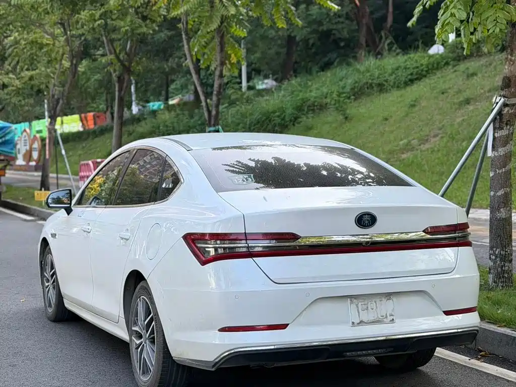BYD Qin Pro NEV — фото 9