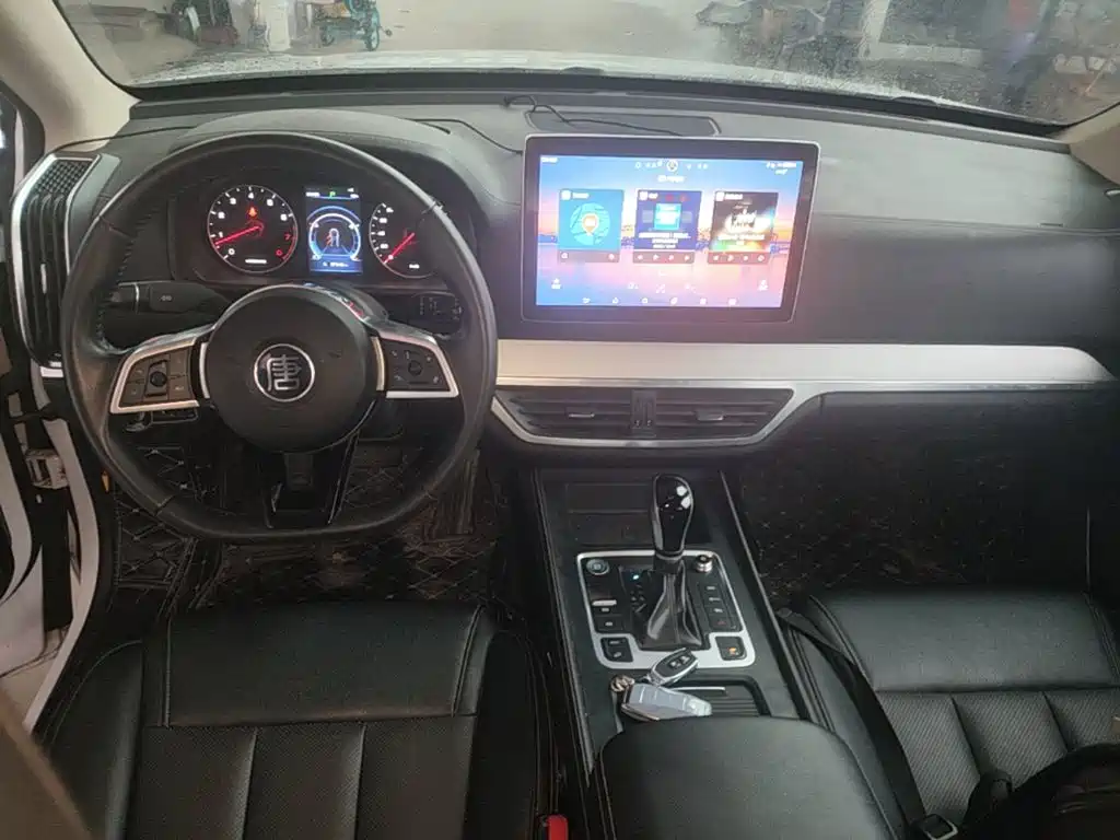 BYD Tang — фото 9