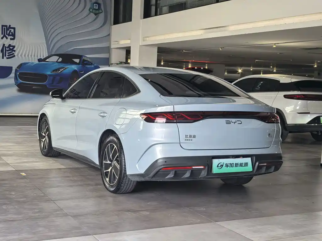 BYD Qin L — фото 8